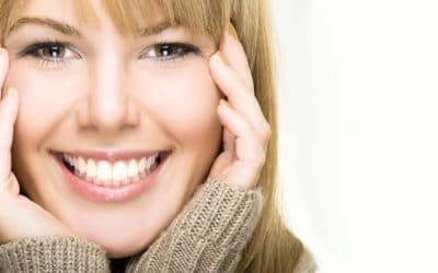 Effetto smile con le mascherine trasparenti? Un sorriso luminoso ringiovanisce di 10 anni. Per questo vale la pena investirci!